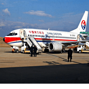 乌兰浩特机场空运航空快运业稳步发展的原因是什么？